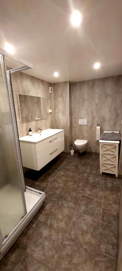 Aurora Rooms In Shared Apartment Nr1 We Are Doing Privet Northen Light Trip, Reindeer Trip And Sommaroy Fjord Trip Tromso Ngoại thất bức ảnh